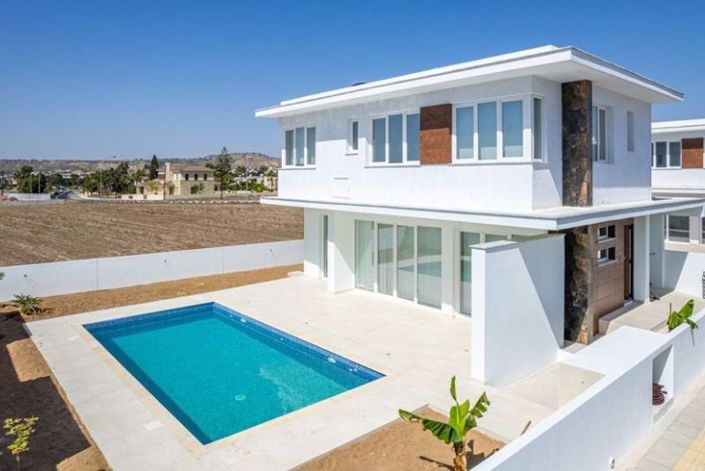 Image No.8-3 Bed Villa for sale