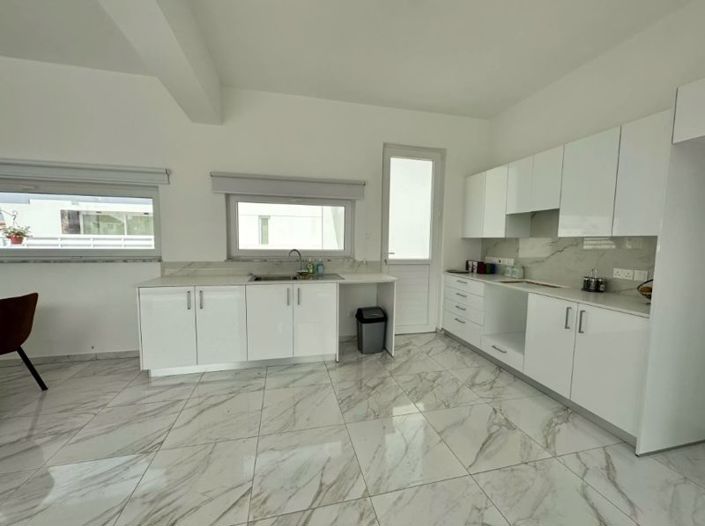 Image No.5-3 Bed Villa for sale