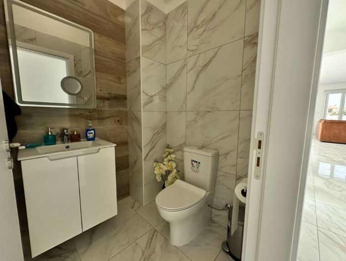 Image No.7-3 Bed Villa for sale