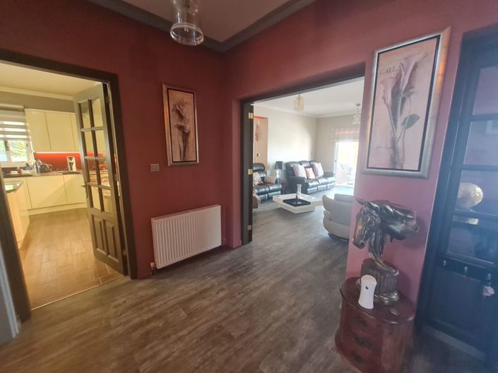 Image No.18-4 Bed Villa for sale