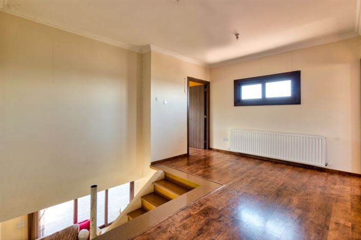 Image No.13-Villa de 4 chambres à vendre à Anglisides