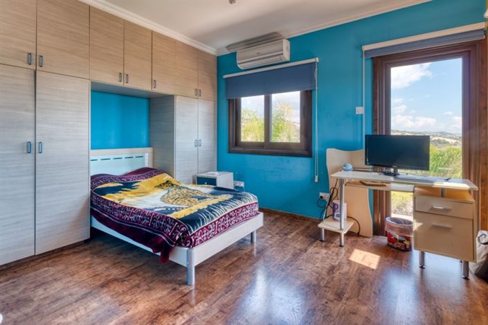 Image No.22-Villa de 4 chambres à vendre à Anglisides