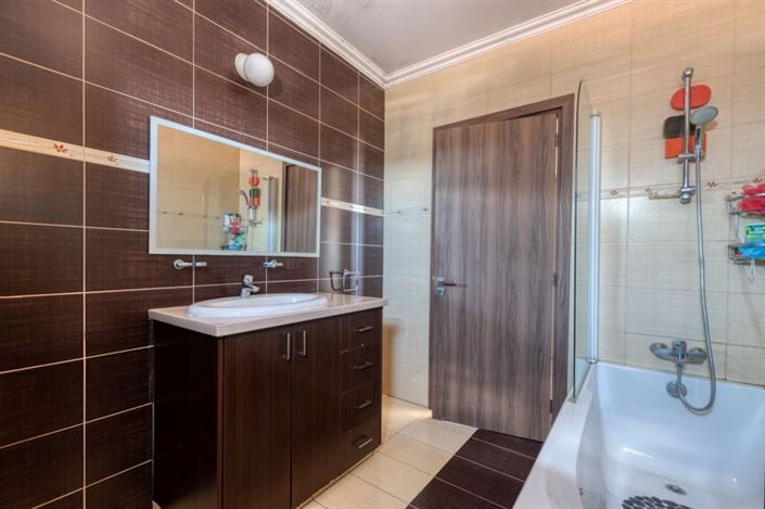 Image No.24-Villa de 4 chambres à vendre à Anglisides