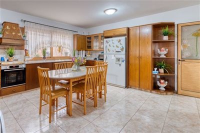 lower-ground-kitchen-1