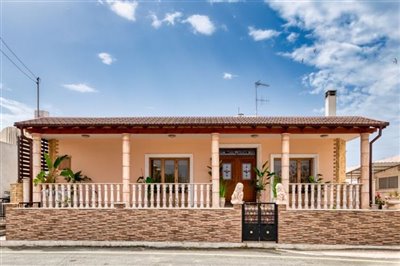 front-of-property-2