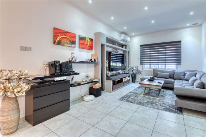 Image No.12-3 Bed Villa for sale