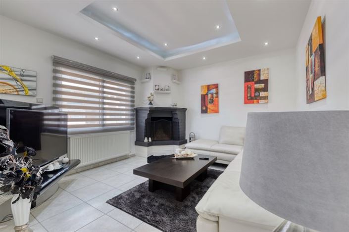 Image No.8-3 Bed Villa for sale