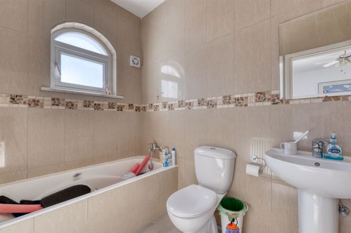 Image No.15-Bungalow de 4 chambres à vendre à Ayia Thekla