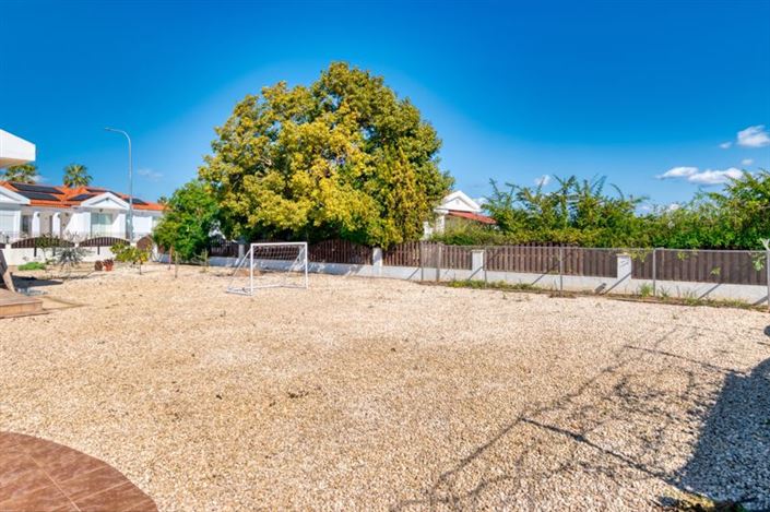 Image No.21-Bungalow de 4 chambres à vendre à Ayia Thekla