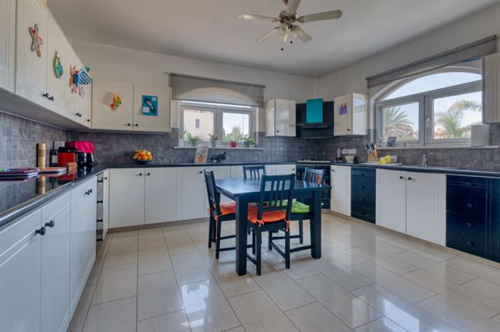 Image No.6-Bungalow de 4 chambres à vendre à Ayia Thekla