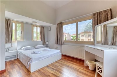 bedroom-1-2