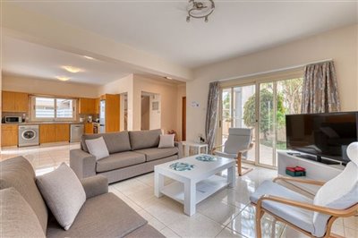 lounge-kitchen