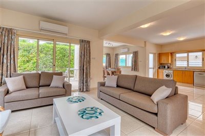 lounge-kitchen-dinning