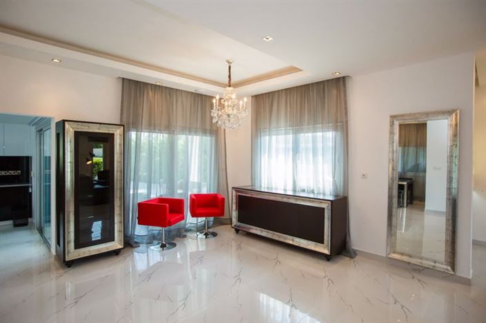 Image No.7-4 Bed Villa for sale