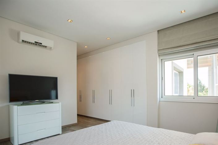 Image No.11-4 Bed Villa for sale