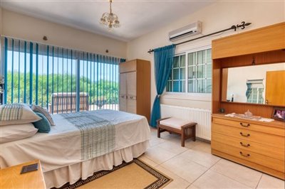 ground-floor-bedroom-1-2