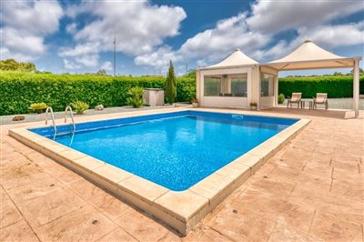 private-pool-pergolas