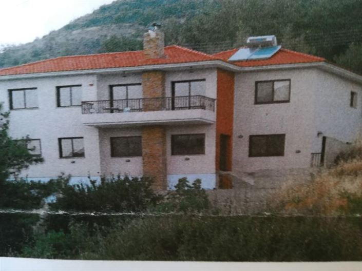 Image No.1-Villa de 4 chambres à vendre à Pera Pedi