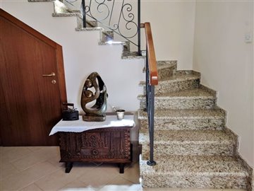 4-granite-staircase
