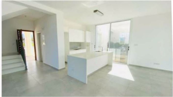 Image No.5-3 Bed Villa for sale