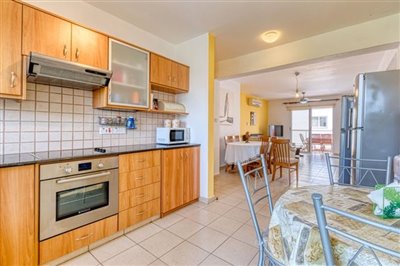 lounge-kitchen-dinning-2