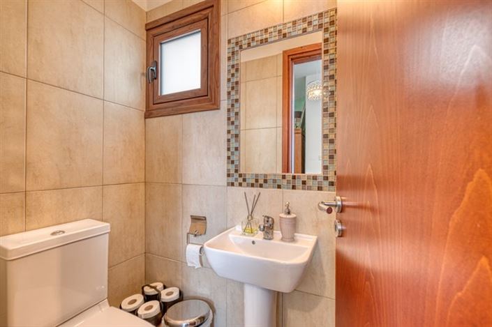 Image No.19-3 Bed Villa for sale