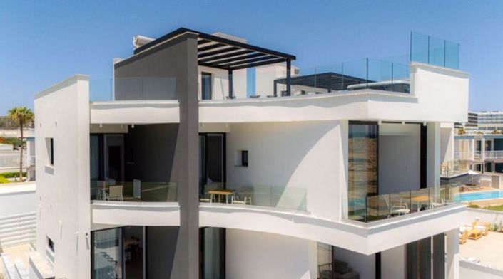 Image No.28-4 Bed Villa for sale