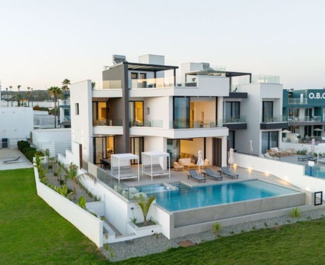 Image No.32-4 Bed Villa for sale