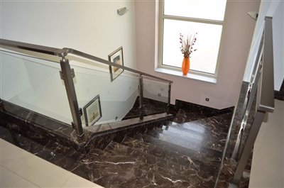 1st-floor-marble-stairs