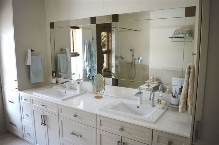 Image No.16-5 Bed Villa for sale