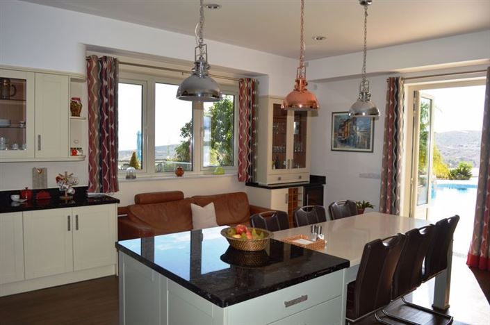 Image No.10-5 Bed Villa for sale