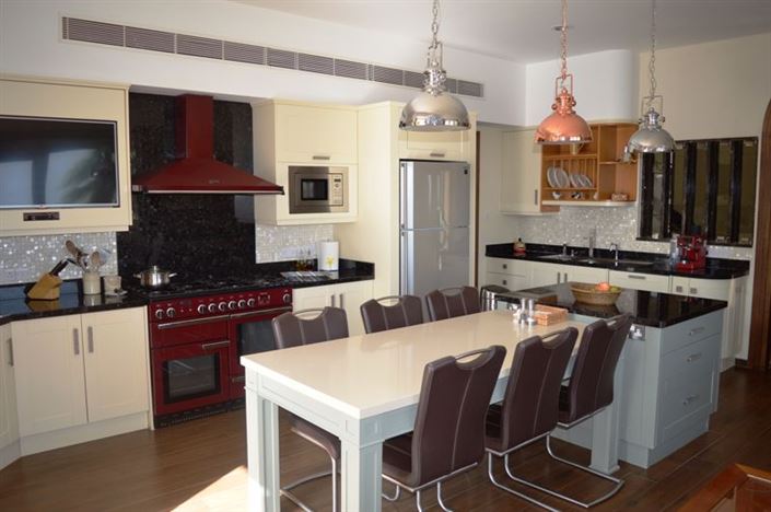 Image No.4-5 Bed Villa for sale