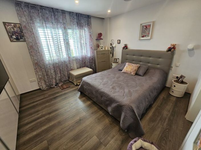 Image No.25-3 Bed Apartment for sale