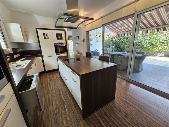 Image No.12-Villa de 5 chambres à vendre à Germasogeia