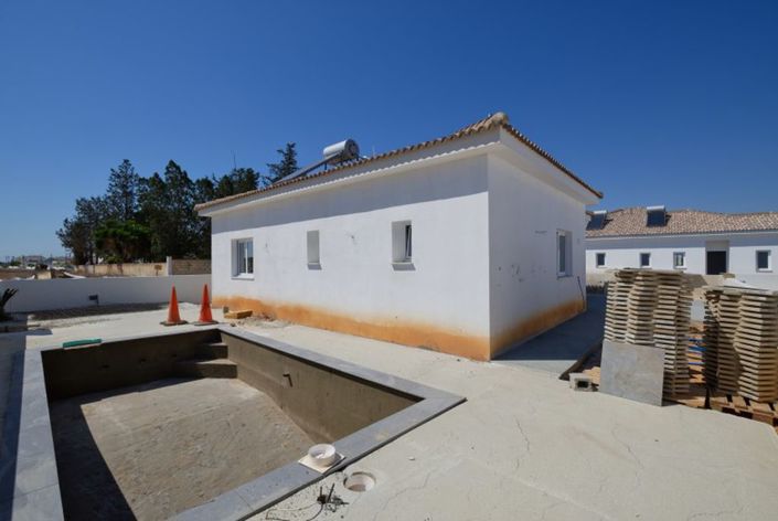 Image No.2-Bungalow de 3 chambres à vendre à Frenaros