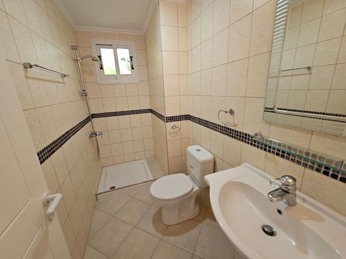 Image No.18-2 Bed Apartment for sale