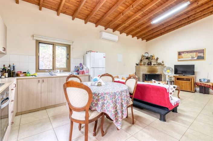 Image No.8-2 Bed Bungalow for sale