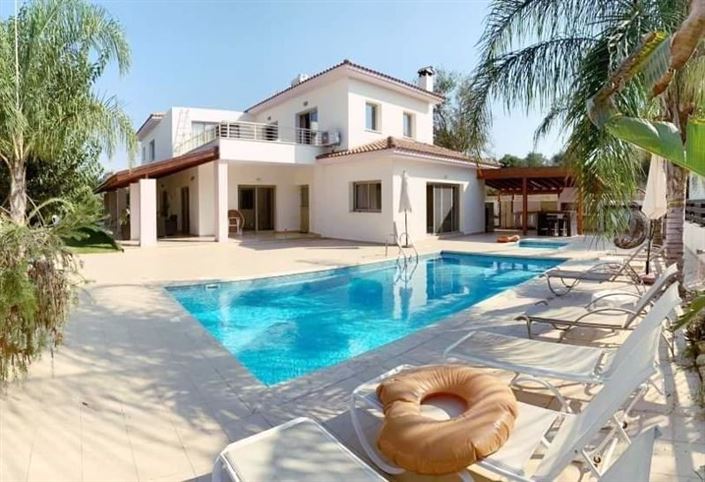 Image No.1-Villa de 5 chambres à vendre à Polemi