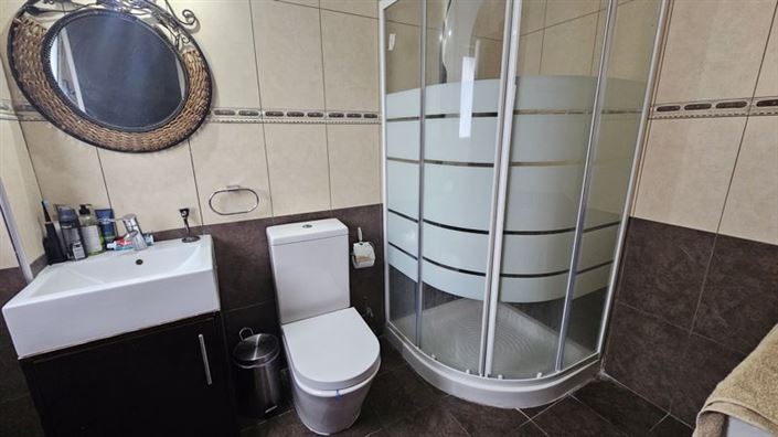 Image No.21-5 Bed Villa for sale