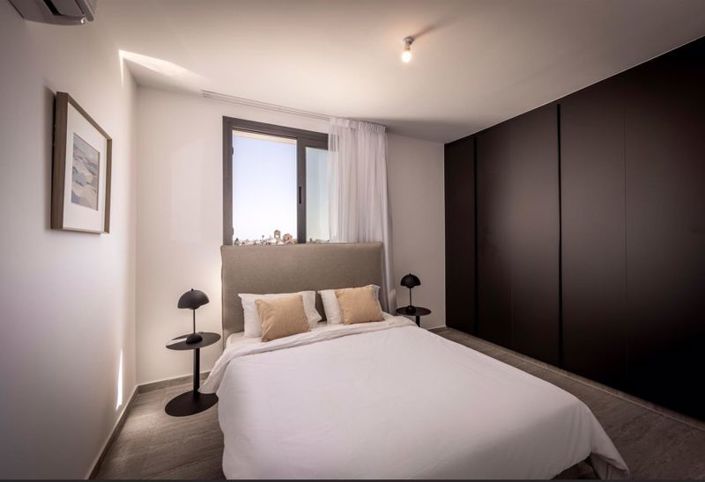 Image No.14-2 Bed Apartment for sale