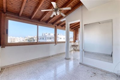 enclosed-balcony-2