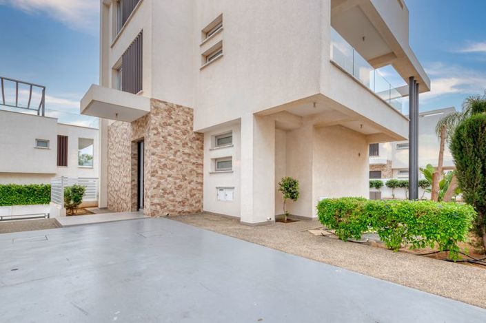 Image No.24-3 Bed Villa for sale