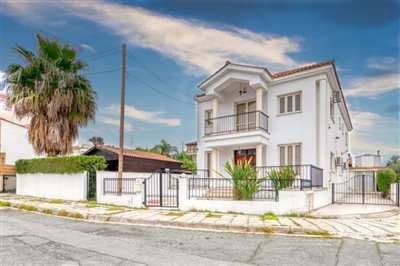 1 - Aradippou, Villa