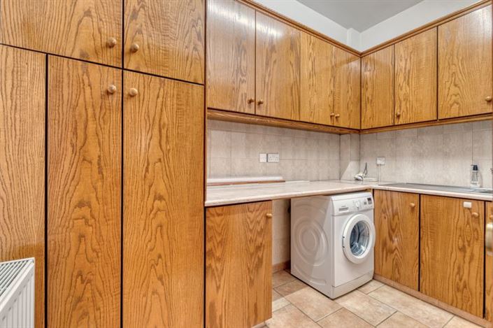 Image No.10-4 Bed Villa for sale