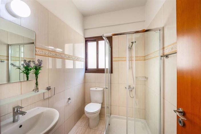 Image No.10-4 Bed Villa for sale