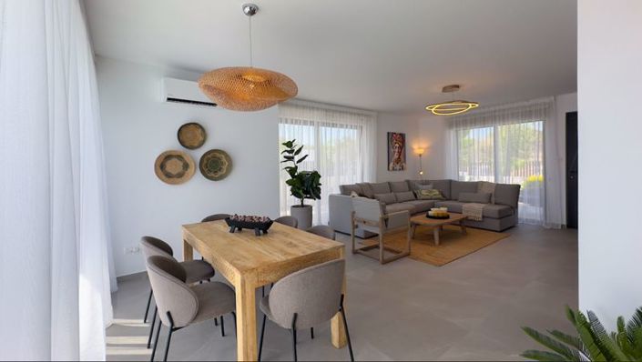 Image No.8-Villa de 3 chambres à vendre à Pernera