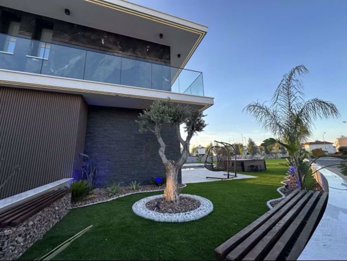 Image No.18-5 Bed Villa for sale