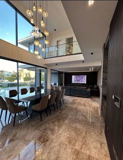 Image No.2-5 Bed Villa for sale