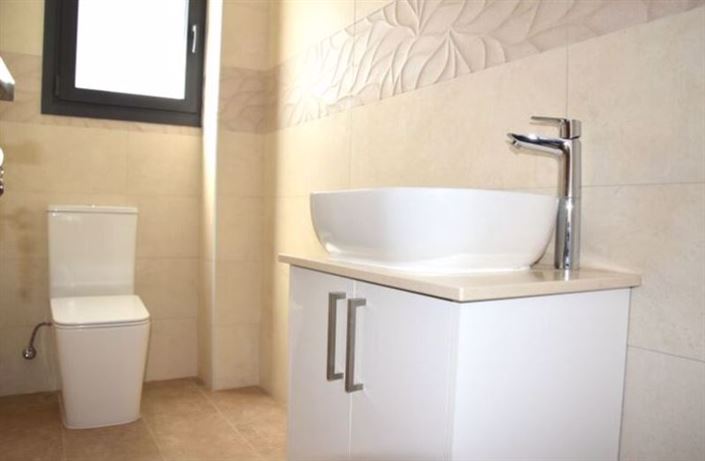 Image No.20-3 Bed Villa for sale