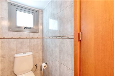 guest-wc-1